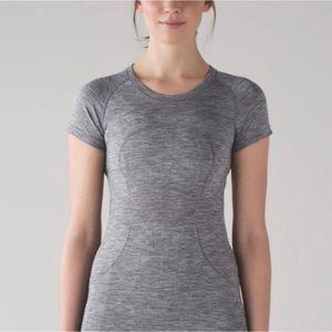 Lulu Lemon Swiftly Tech Top